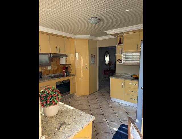 4 BEDROOM CLUSTER FOR SALE IN LIEFDE EN VREDE
